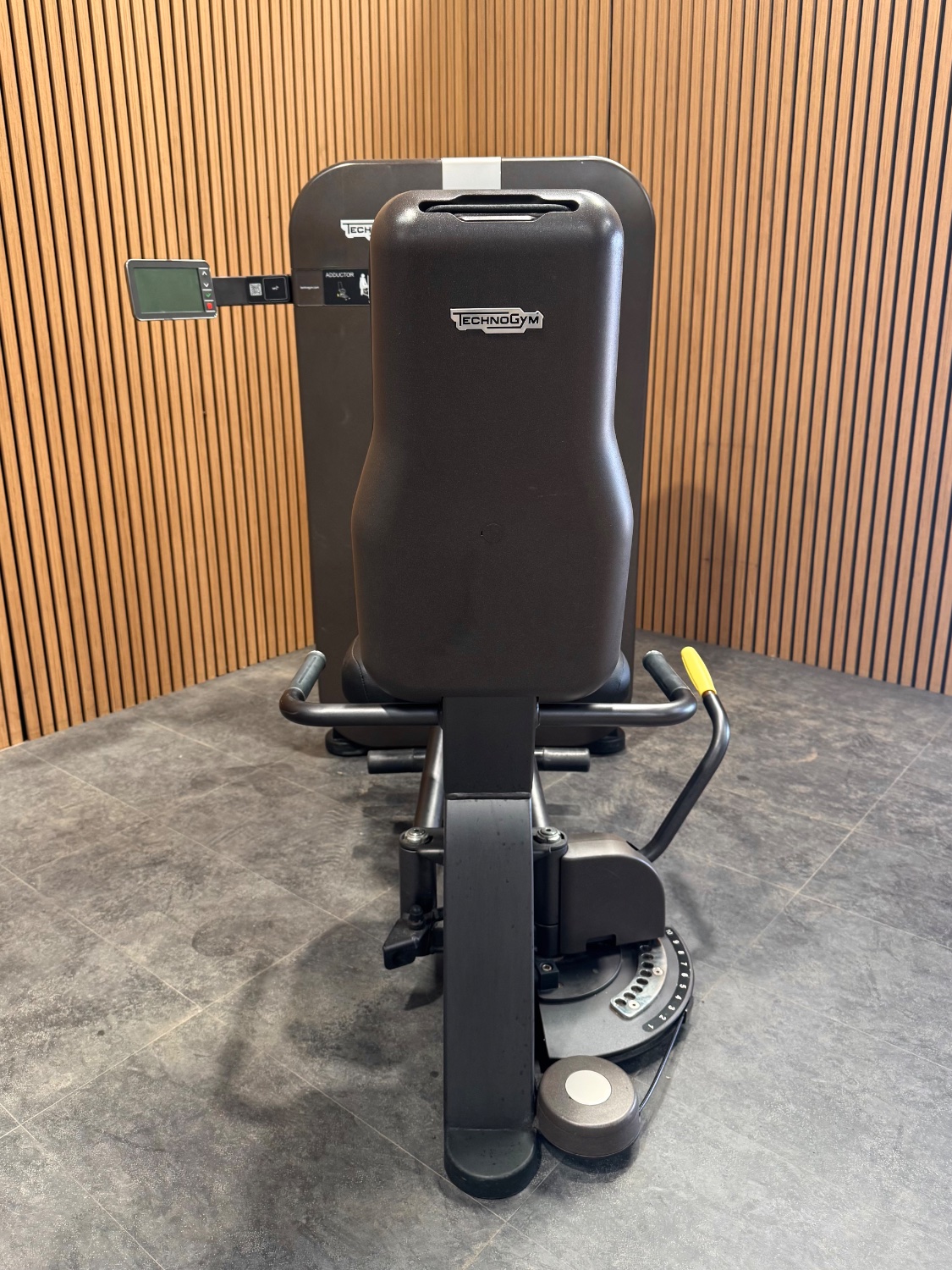 Technogym Artis Adductor (MK17) Carbon Grey - Image 2