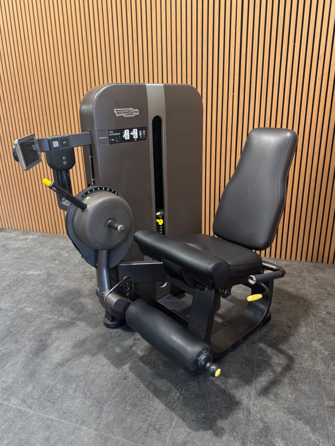 Technogym Artis Leg Extension (MK91) Carbon Grey
