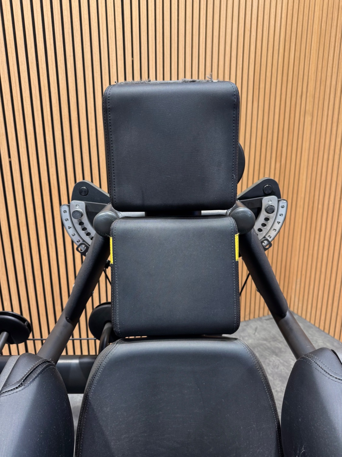 Technogym Selection 900 Delts (MNKP) Meteor Black - Image 4