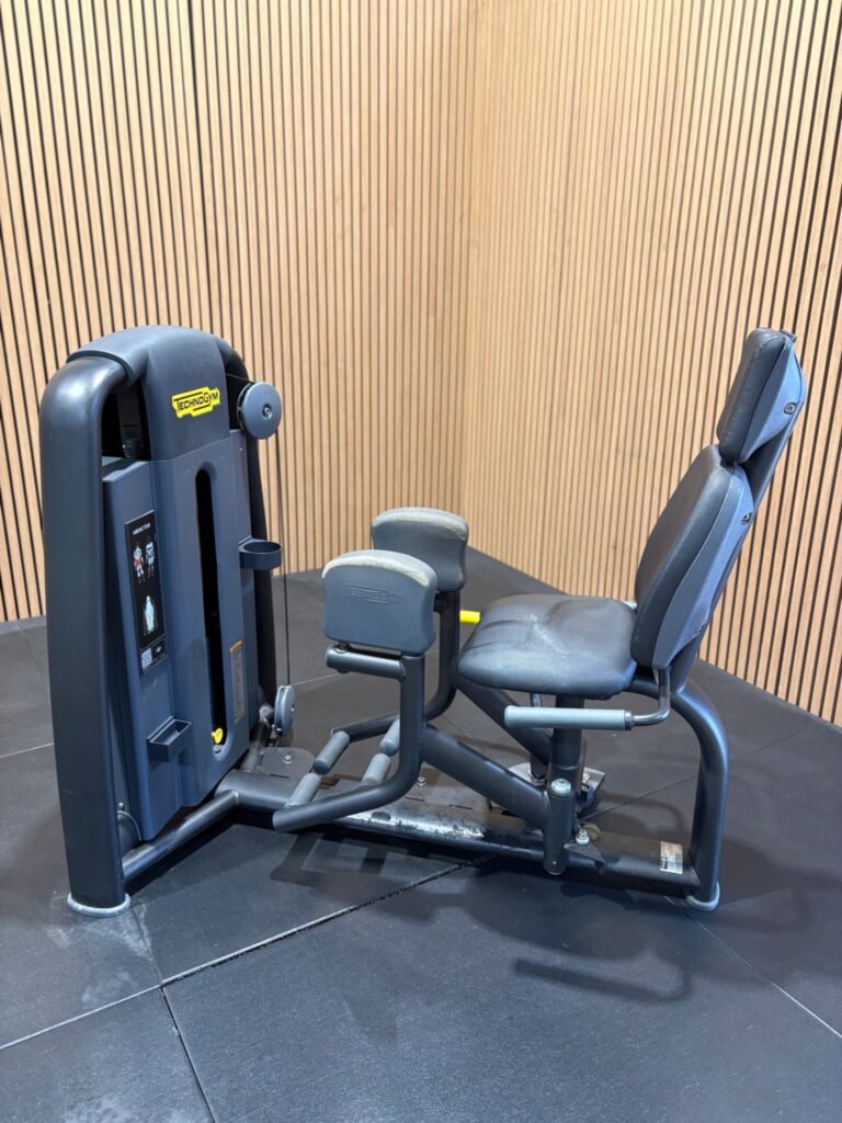 Technogym Selection Pro Abductor (ML18) Anthracite Black