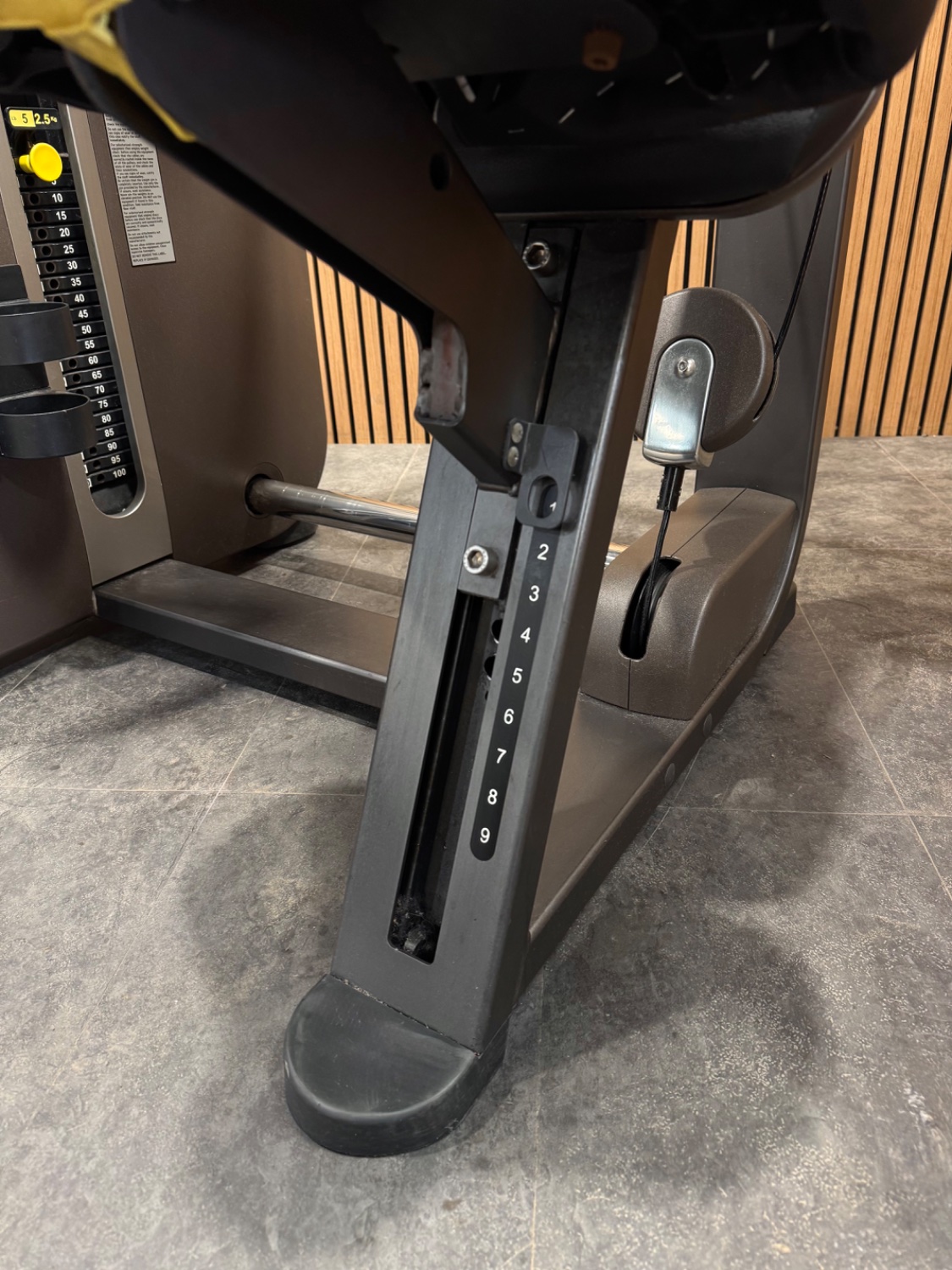 Technogym Artis Shoulder Press (MK69) Carbon Grey - Image 5