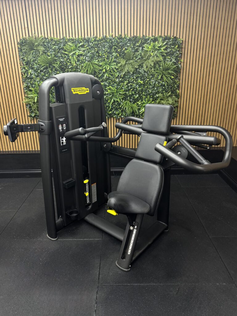 Technogym Selection 900 Shoulder Press Unity Mini (MNEP) Meteor Black