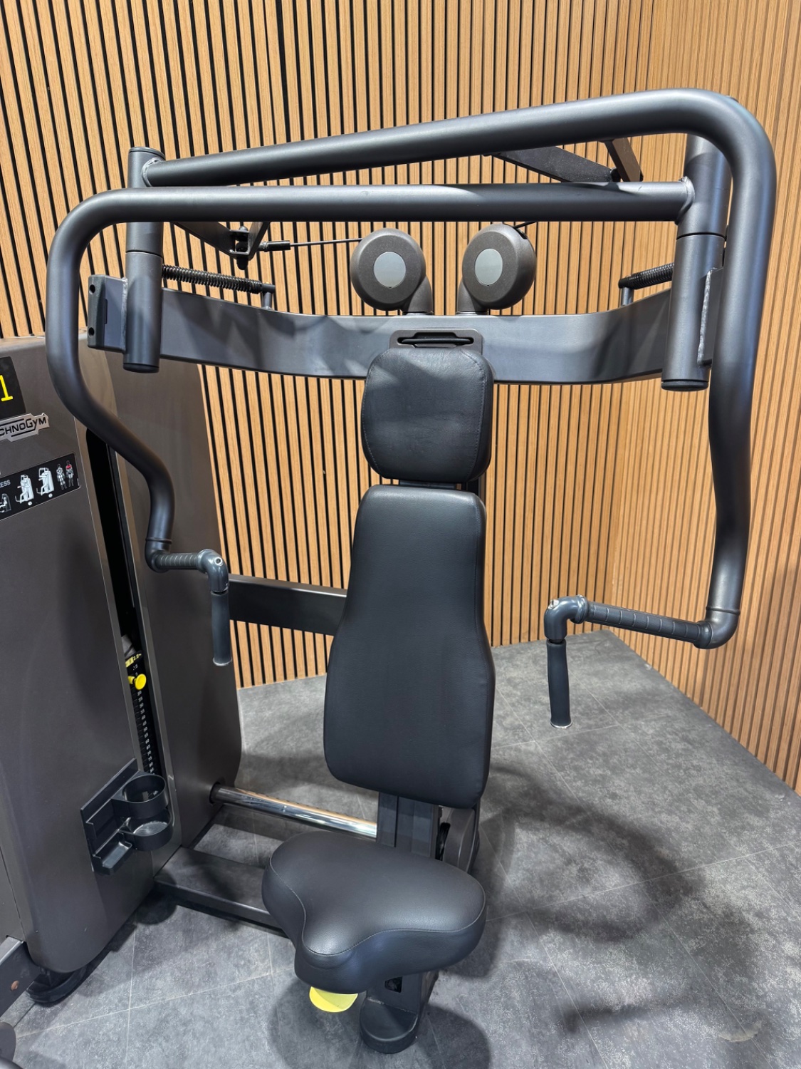 Technogym Artis Chest Press (MK70) Carbon Grey - Image 3