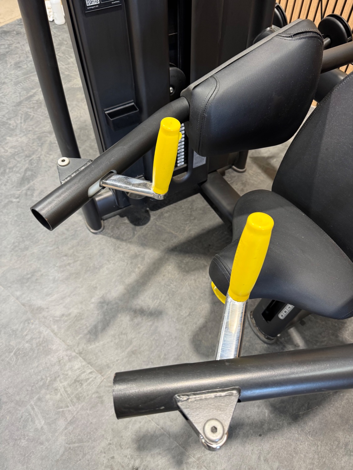 Technogym Selection 900 Delts (MNKP) Meteor Black - Image 6