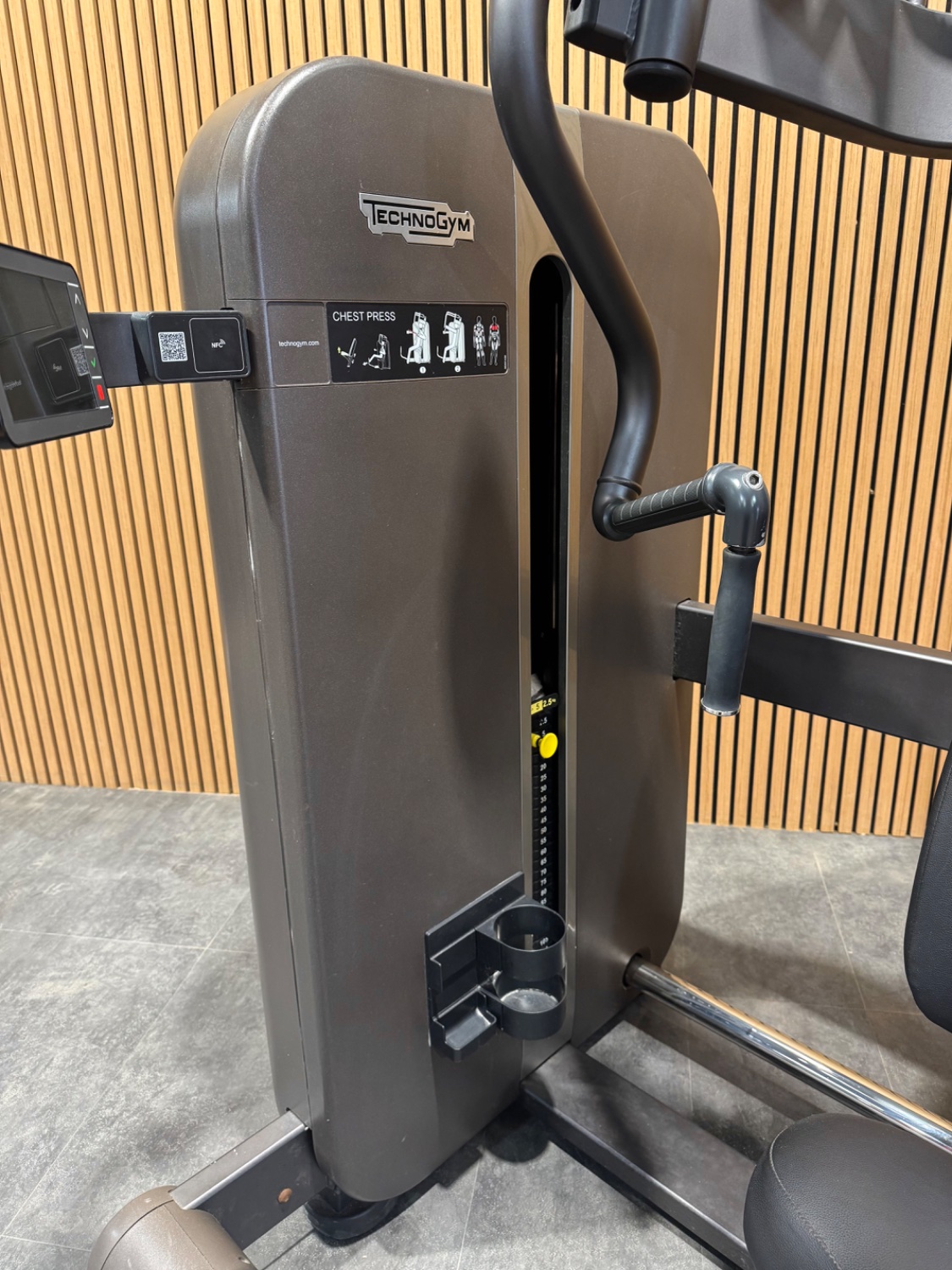 Technogym Artis Chest Press (MK70) Carbon Grey - Image 7