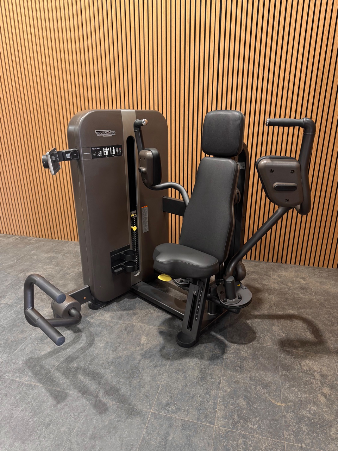 Technogym Artis Pectoral (MK13) Carbon Grey