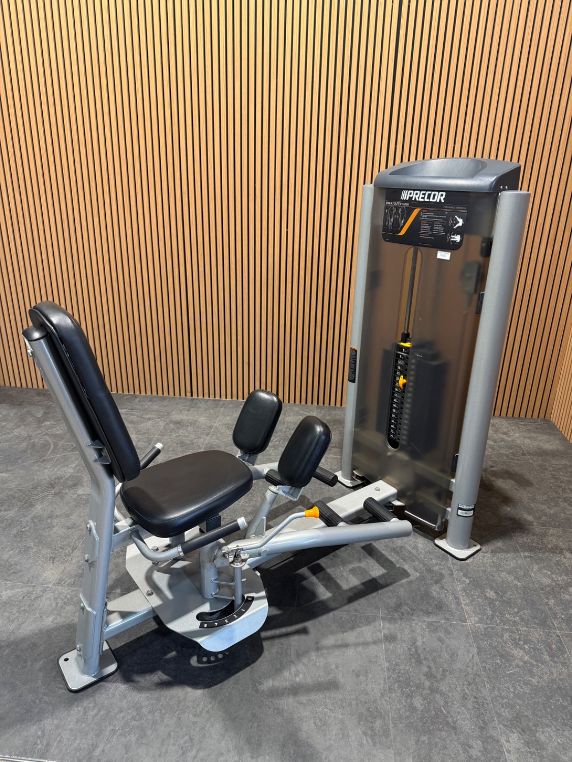 Precor Discovery Abductor/Adductor - Image 3