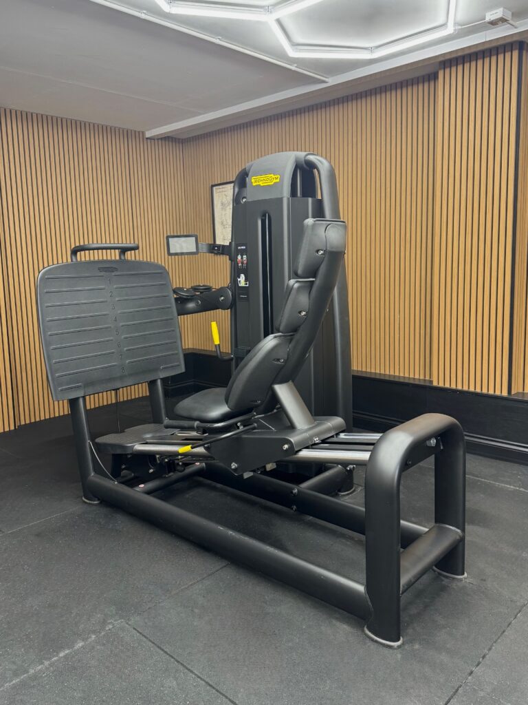 Technogym Selection 900 Leg Press Unity Mini (MNAP) Meteor Black