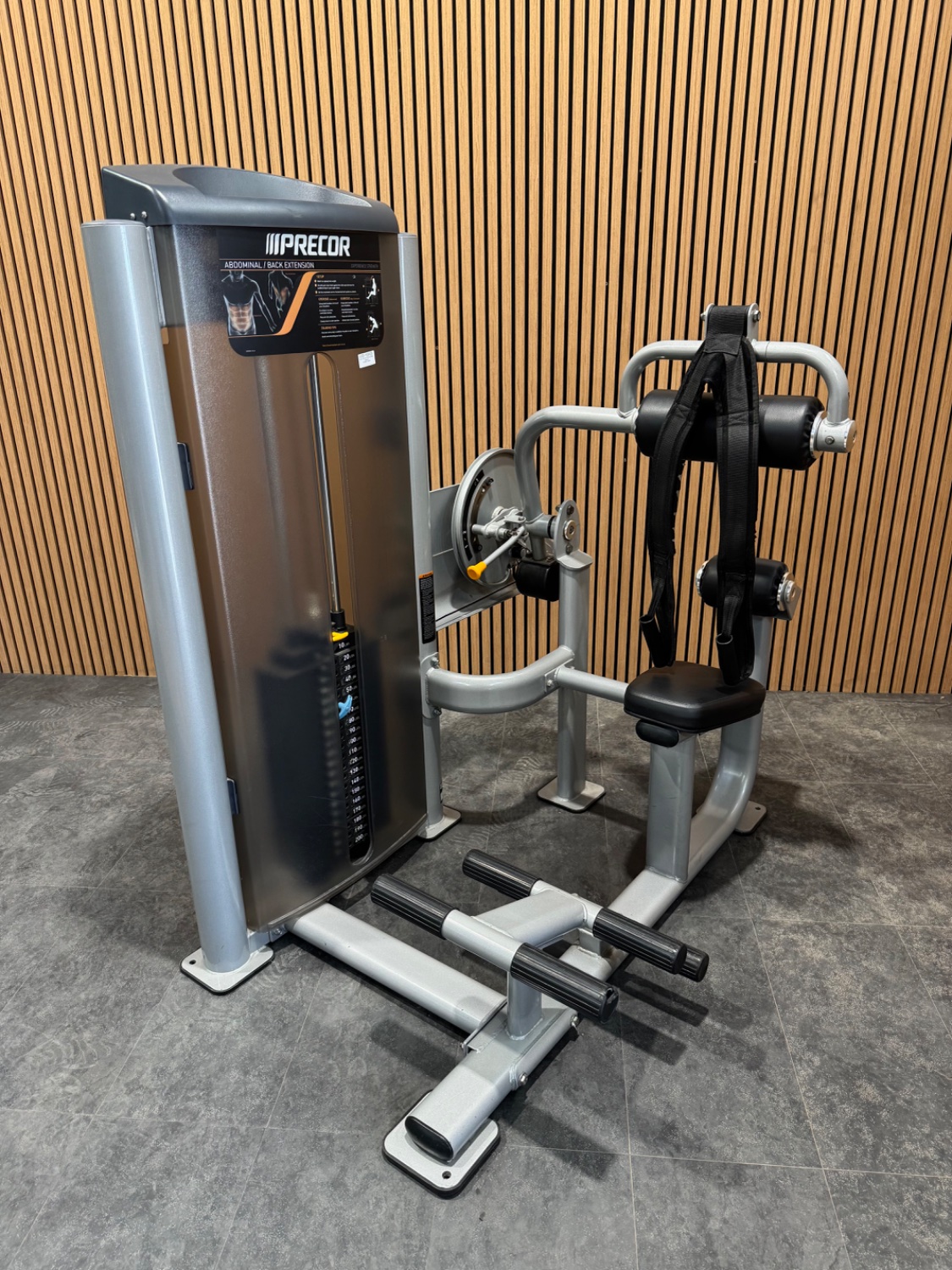 Precor Discovery Abdominal Back Extension