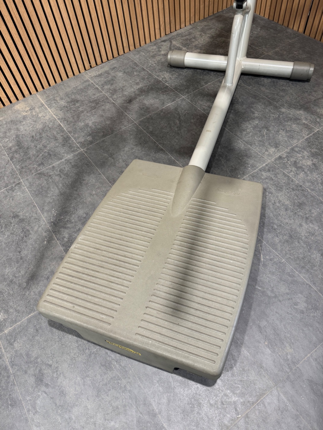 Technogym Easy Line (MC01) Squat Champagne - Image 6