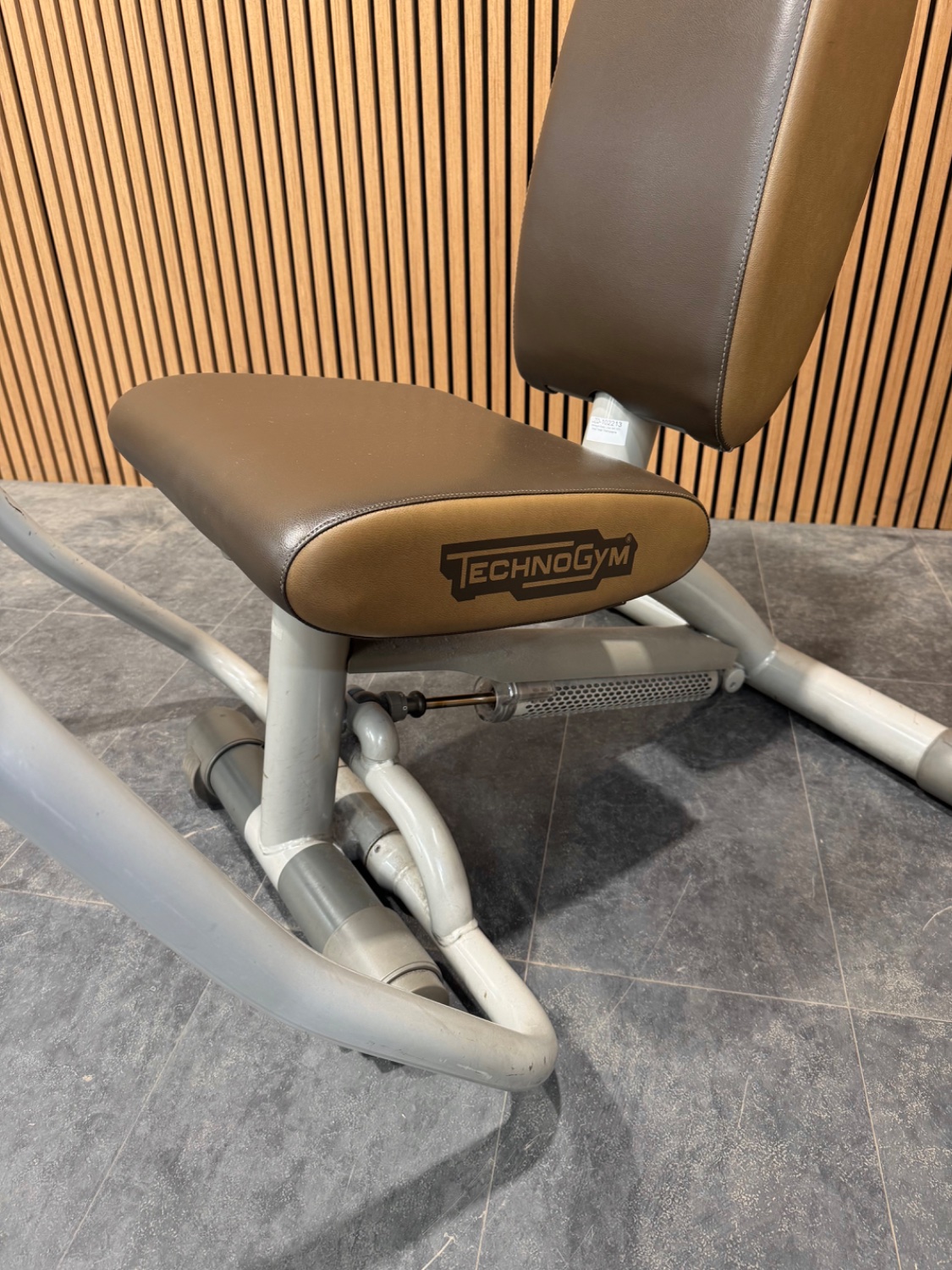 Technogym Easy Line (MC20) Chest/Back Champagne - Image 4