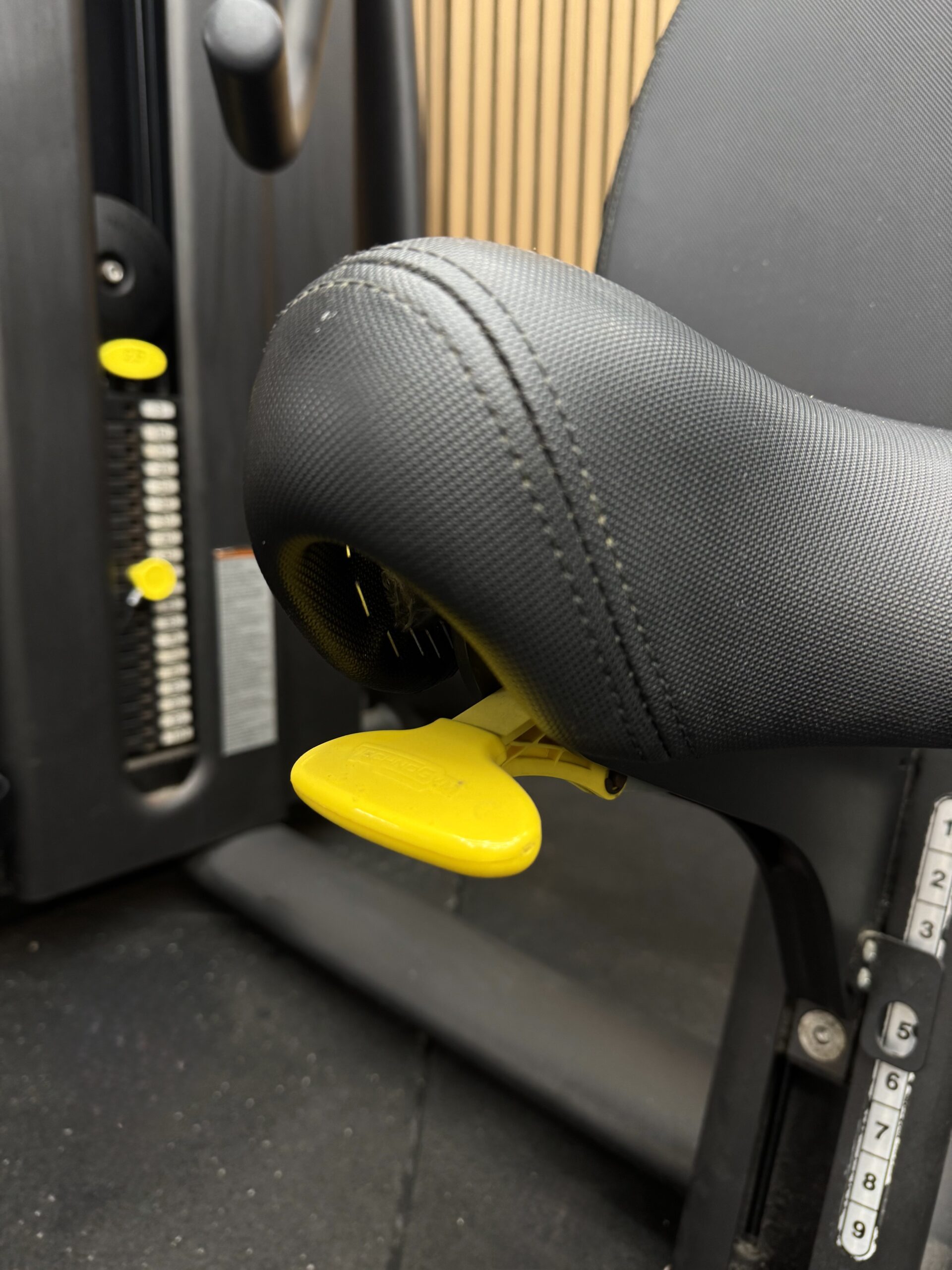 Technogym Selection 900 Chest Press Unity Mini (MNFP) Meteor Black - Image 4