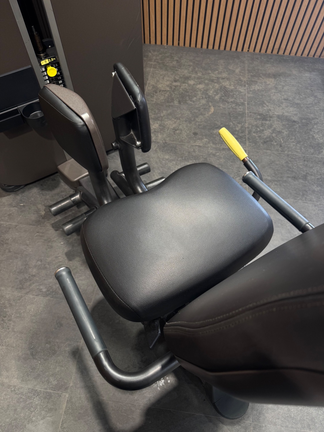 Technogym Artis Adductor (MK17) Carbon Grey - Image 4