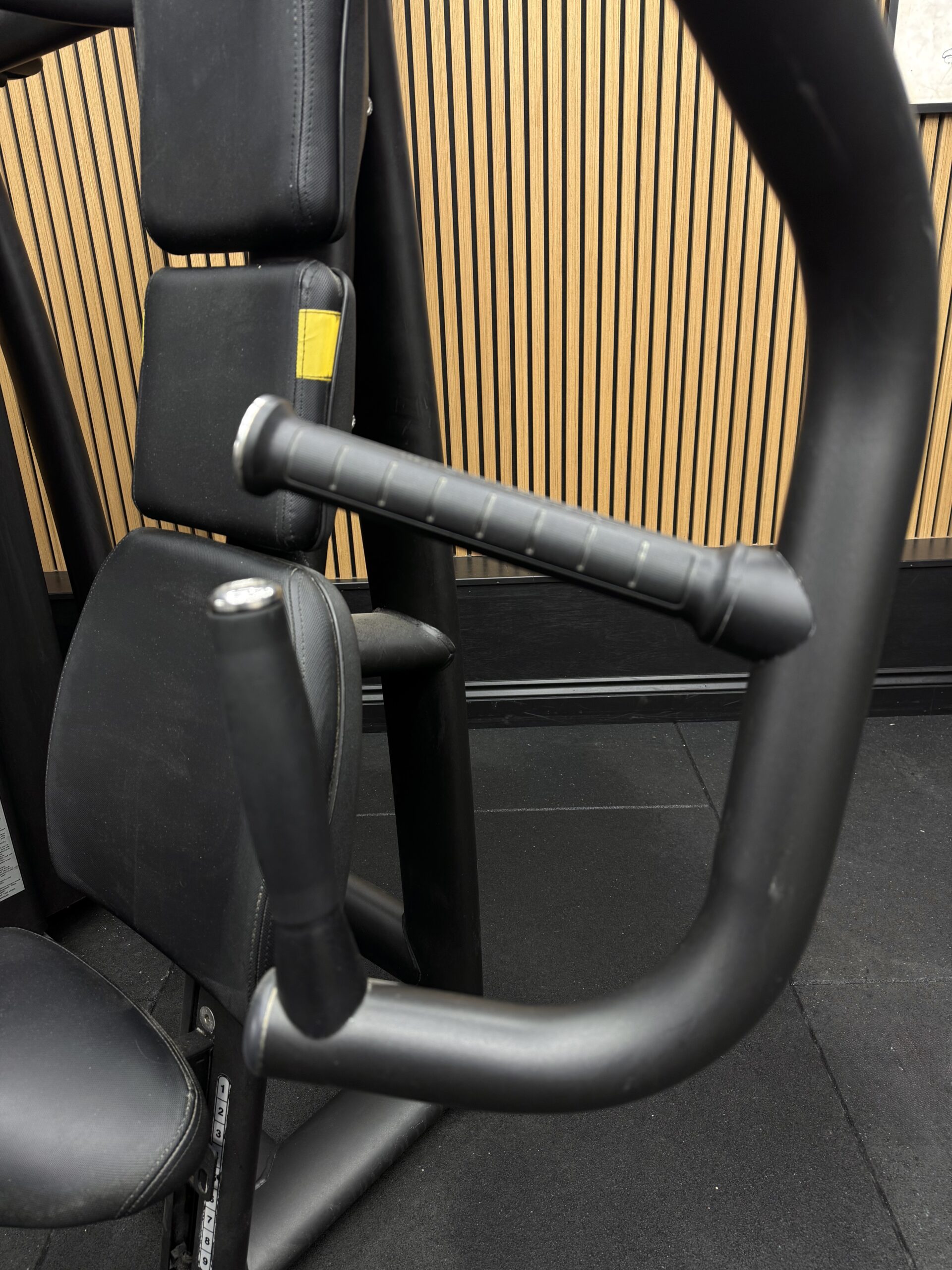 Technogym Selection 900 Chest Press Unity Mini (MNFP) Meteor Black - Image 7