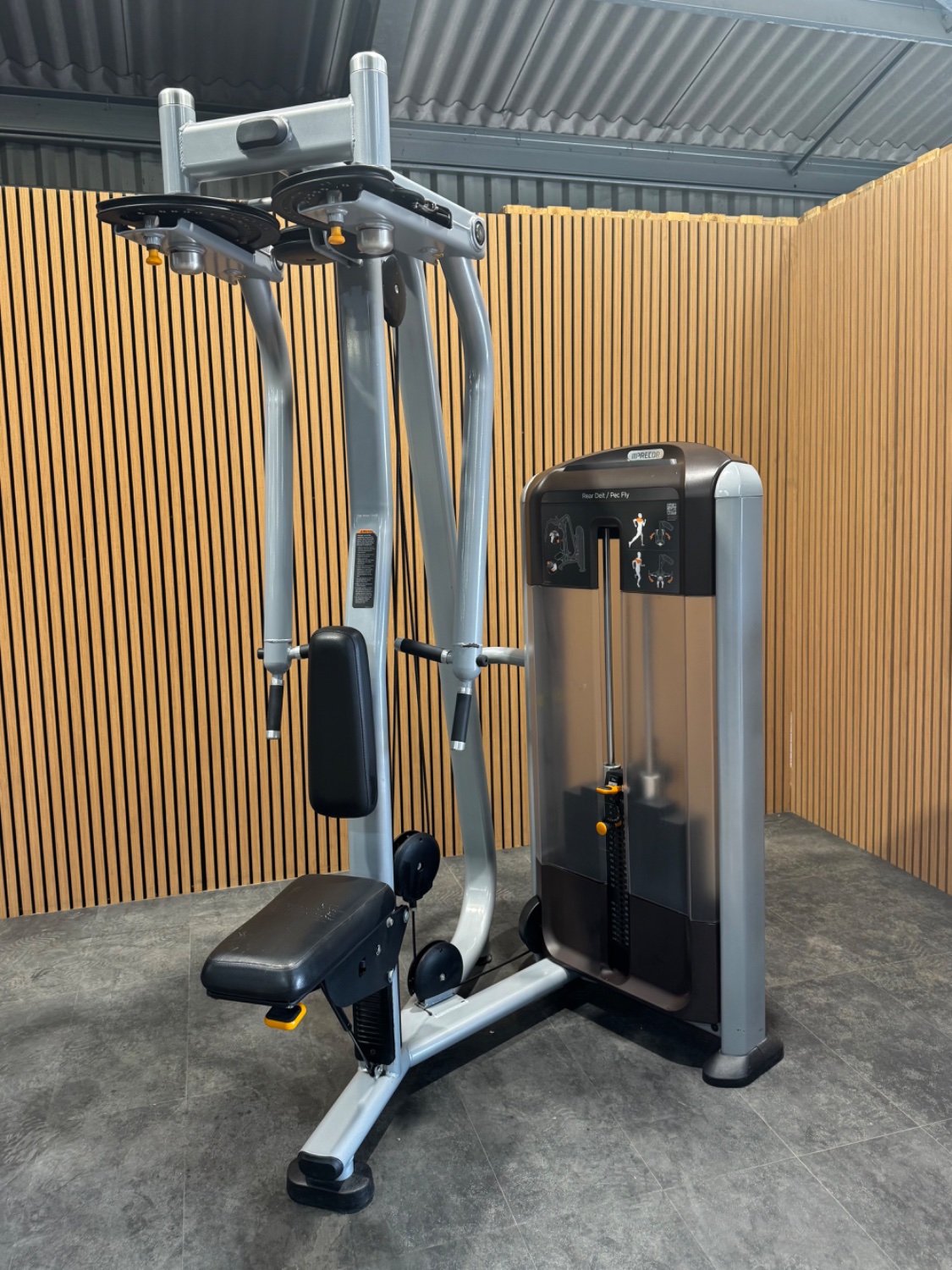 Precor Discovery Pec Fly - Image 3