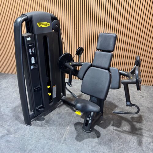 Technogym Selection 900 Arm Curl (MNRP) Meteor Black