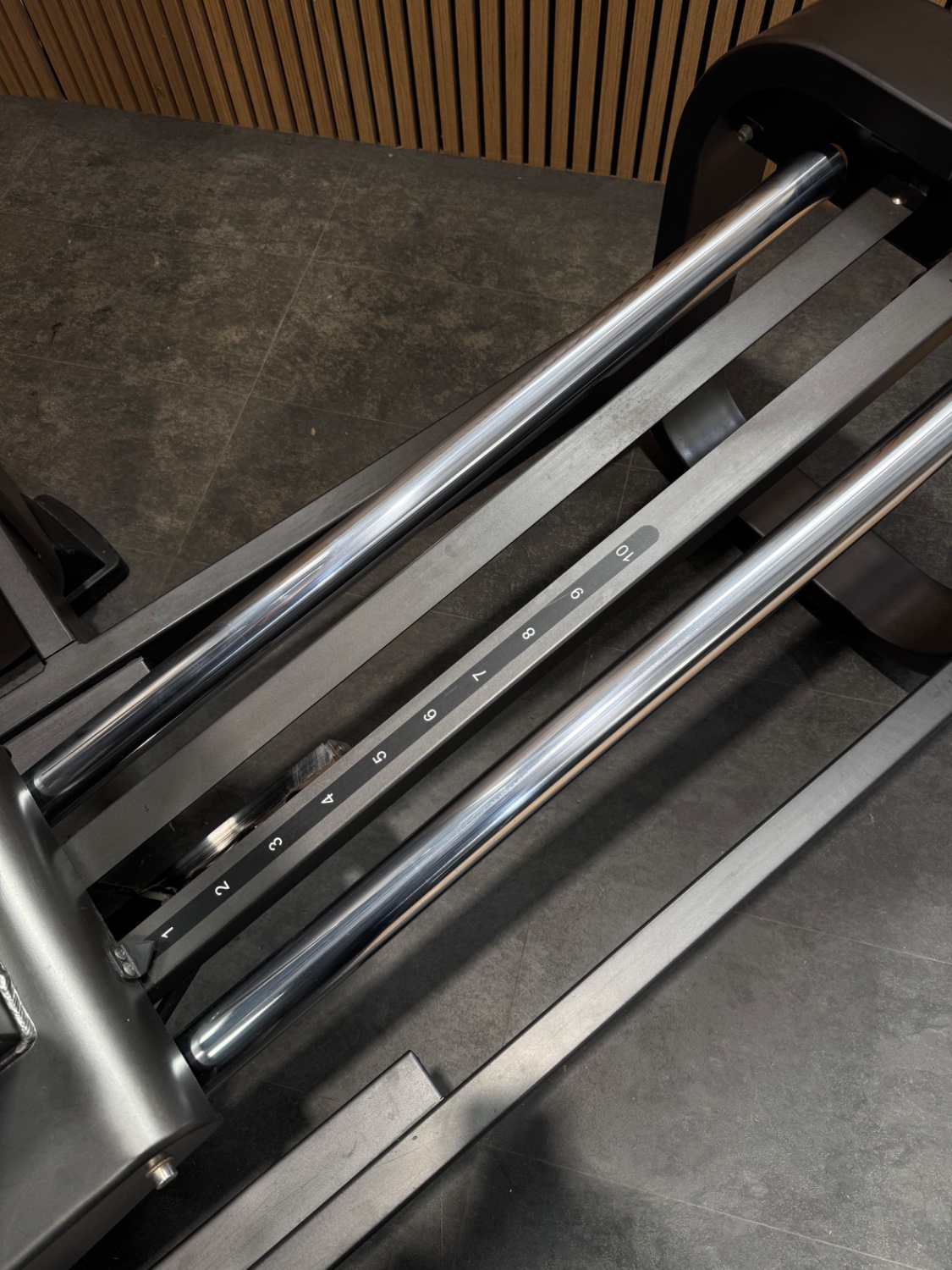 Technogym Artis Leg Press (MK51) Carbon Grey - Image 4