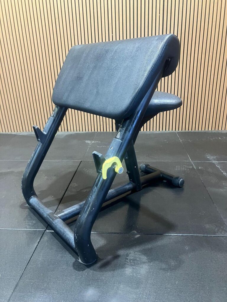 Technogym Element Scott Bench (PA06) Anthracite Black