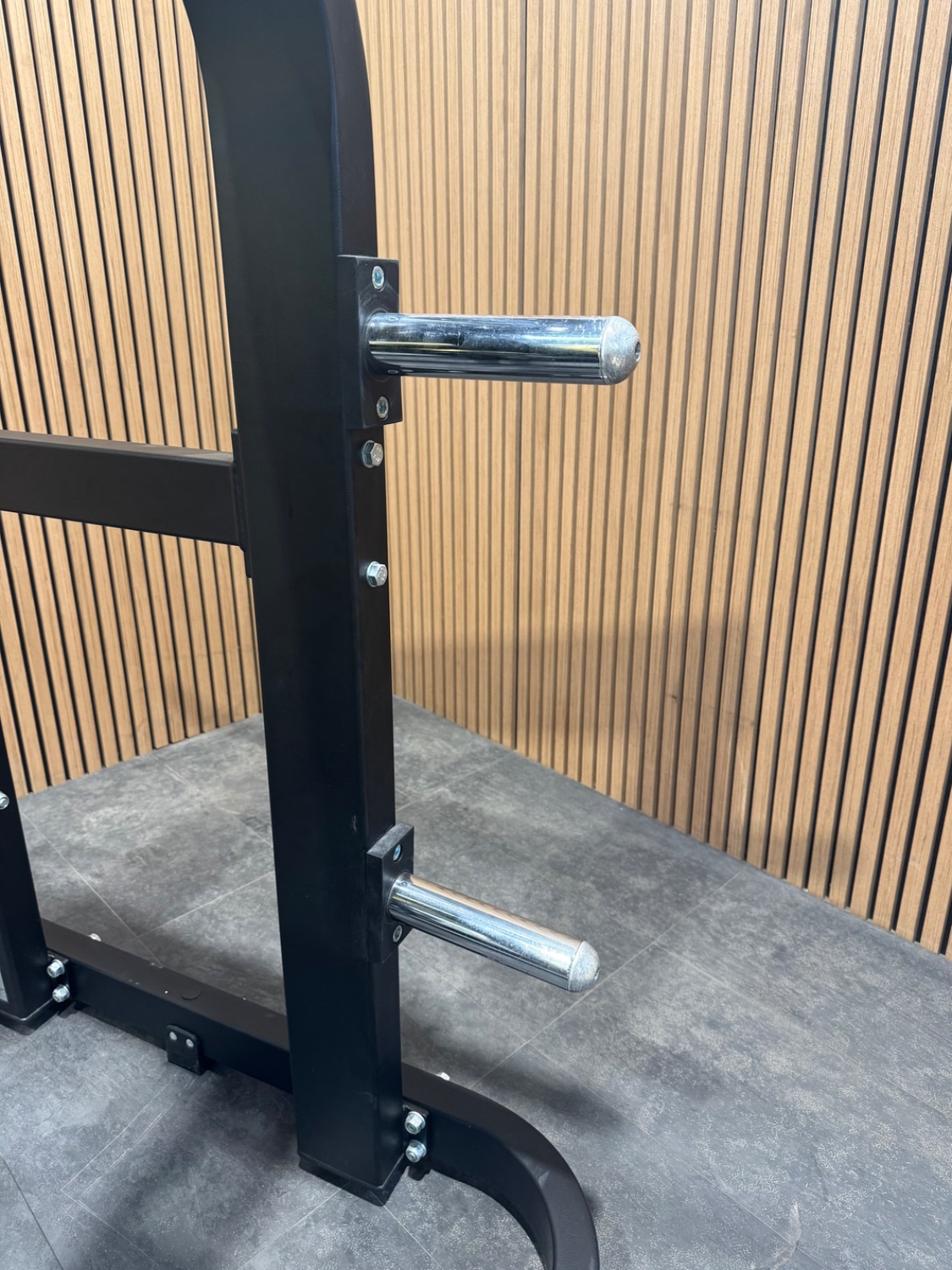 Technogym PURE STRENGTH Linear Leg Press (MG7500) Black/Yellow - Image 7