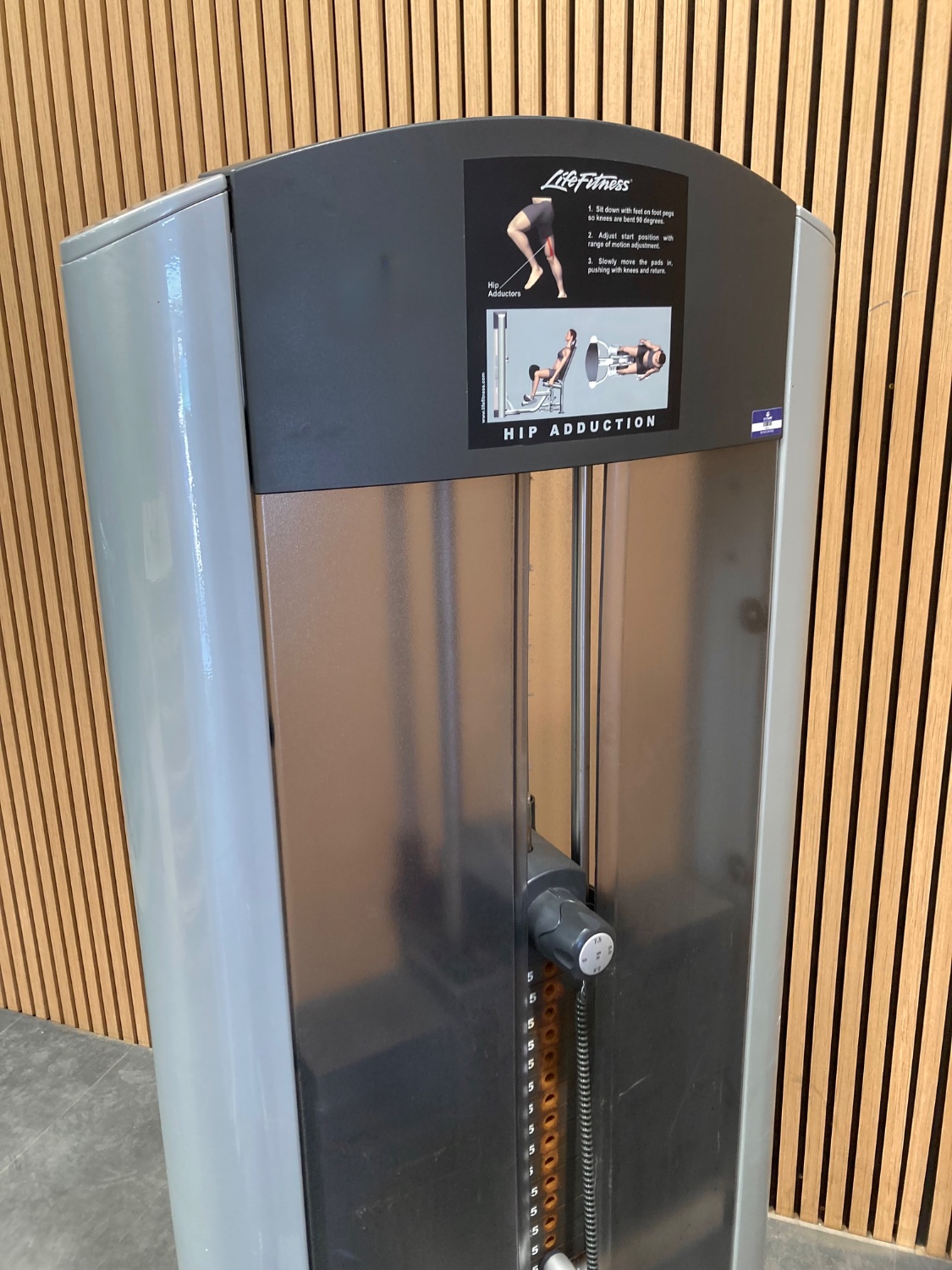 Life Fitness Signature Adductor - Image 6