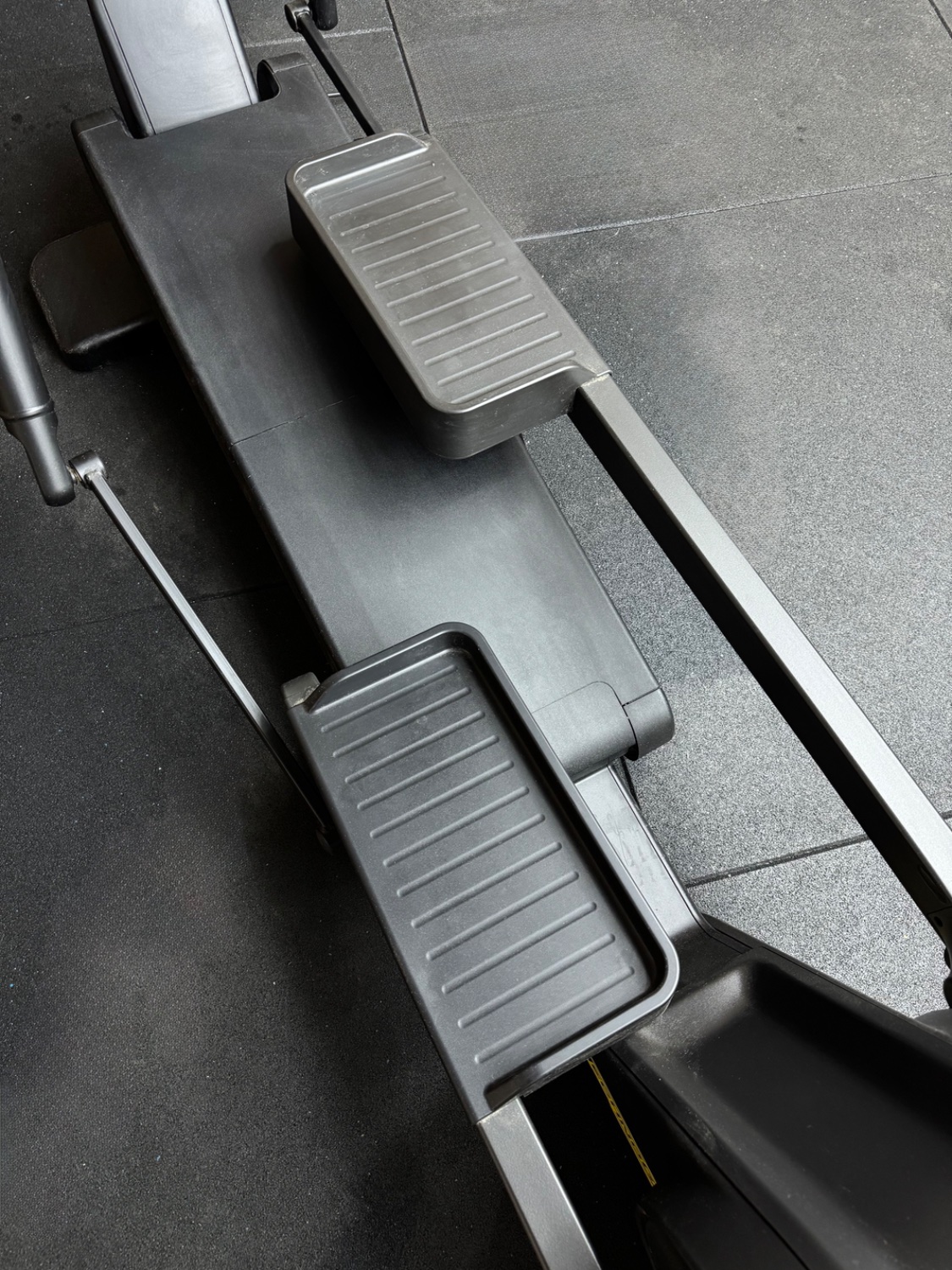 Technogym Excite SYNCHRO LIVE 9000 16" Adjustable Ramp (DFHU3Q5) Diamond Black - Image 4