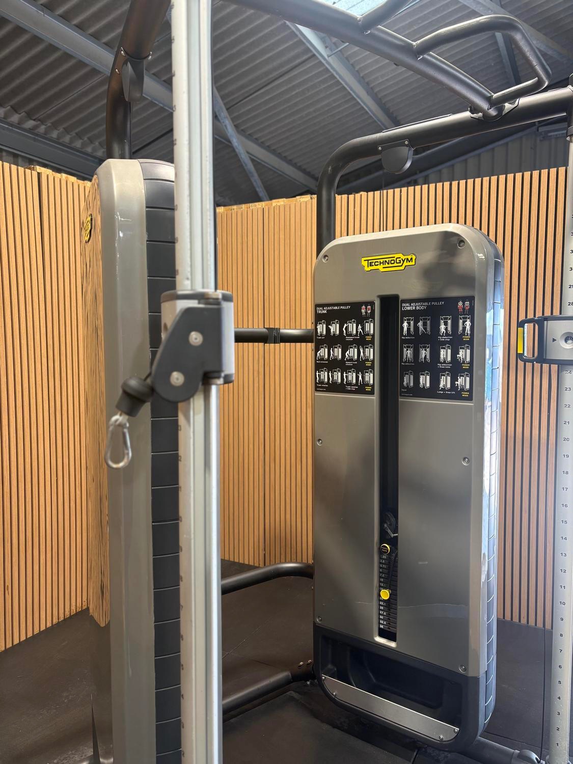 Technogym Element+ Dual Adjustable Pulley Performance (MB43) Black Flint Grey - Image 4