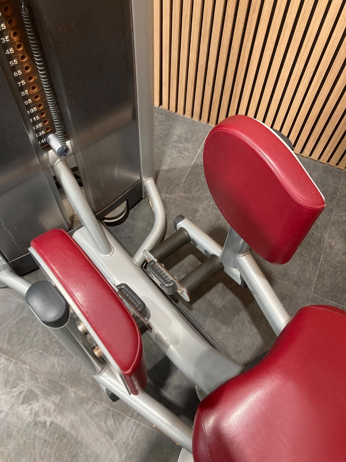 Life Fitness Signature Abductor - Image 5