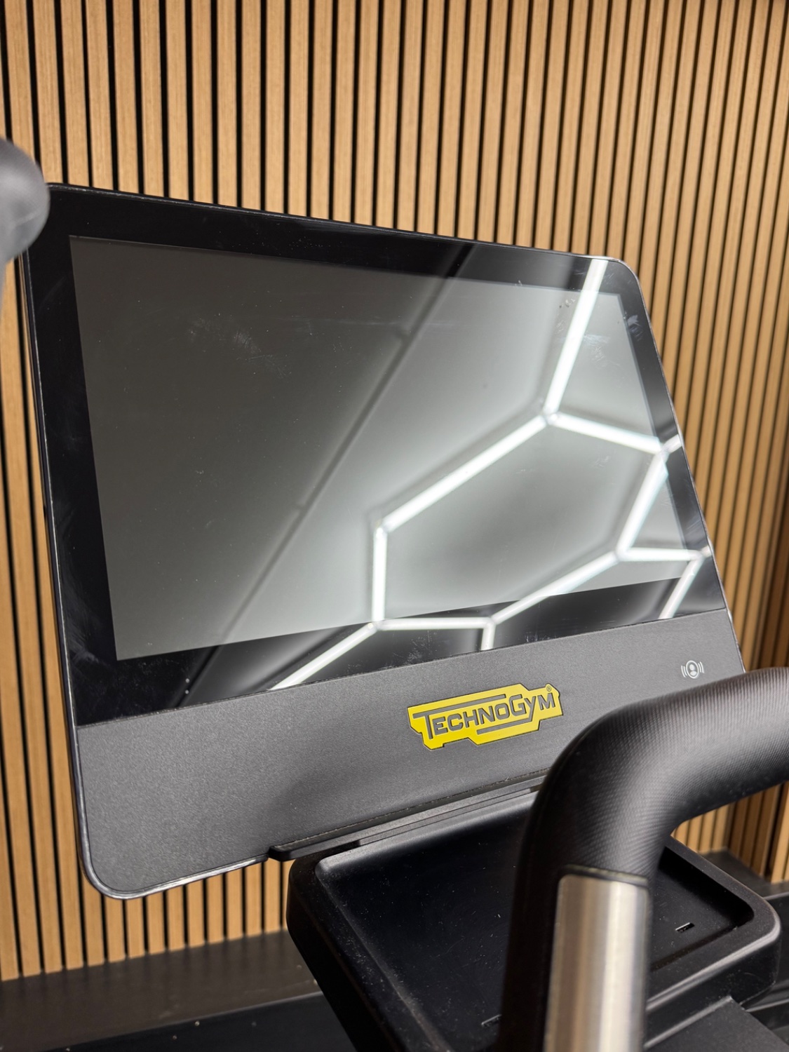 Technogym Excite SYNCHRO LIVE 9000 16" Adjustable Ramp (DFHU3Q5) Diamond Black - Image 7