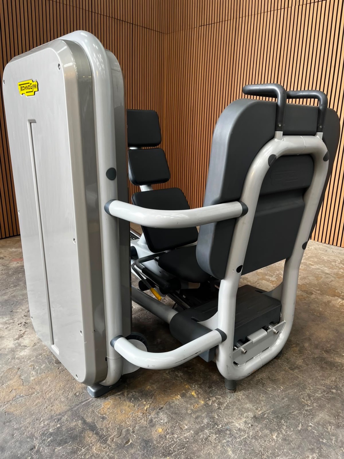 Technogym Element+ IFI Leg Press (CB50) Silver Grey