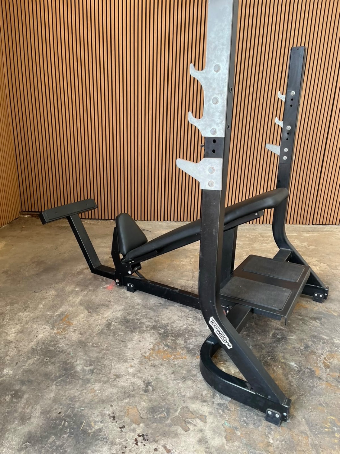 Technogym Pure Strength Olympic Decline Bench (PG23) Black - Image 3
