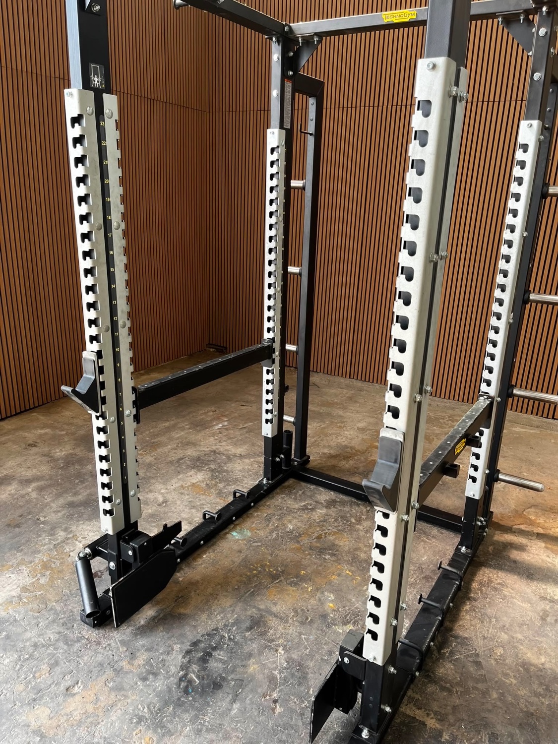 Technogym Pure Strength Olympic Power Rack (PG11) Black - Image 4