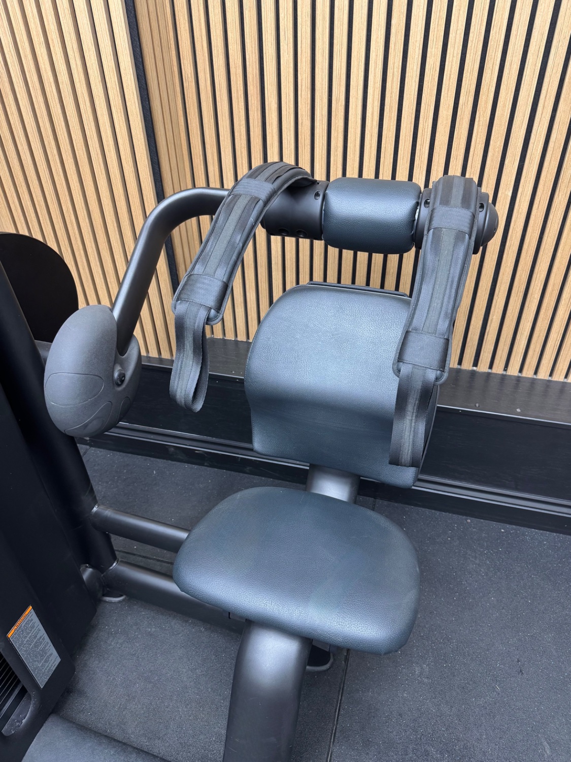 Technogym Selection 900 Abdominal Crunch Unity Mini (MNBP) Meteor Black - Image 5