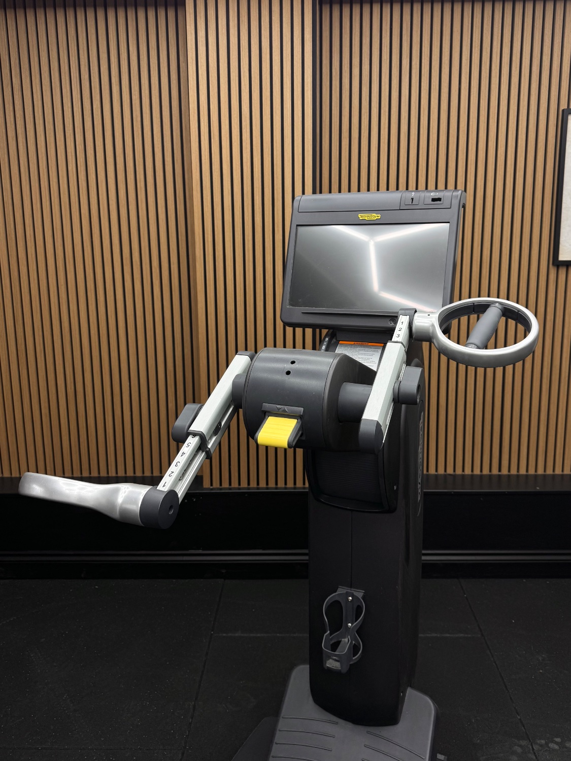 Technogym Excite (DE783B) TOP EXCITE 1000 P TV Cosmo - Image 3