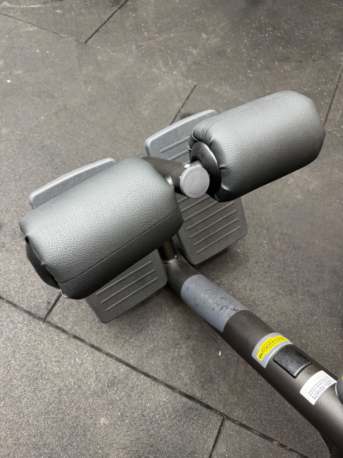 Technogym Element Lower Back Bench (PA05) Anthracite Black - Image 4