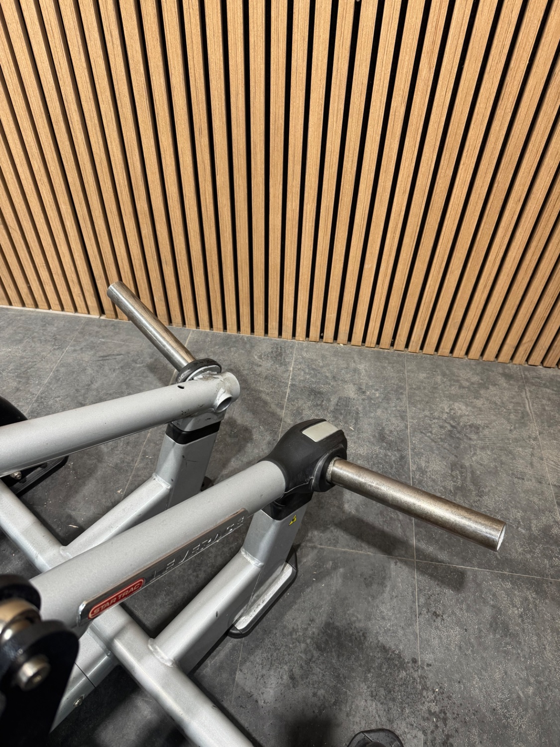 Star Trac Leverage Chest Press - Image 6