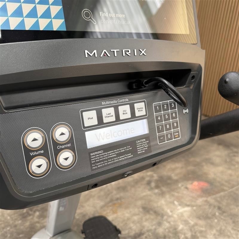 Matrix Performance R7xi Recumbent Bike - Image 5