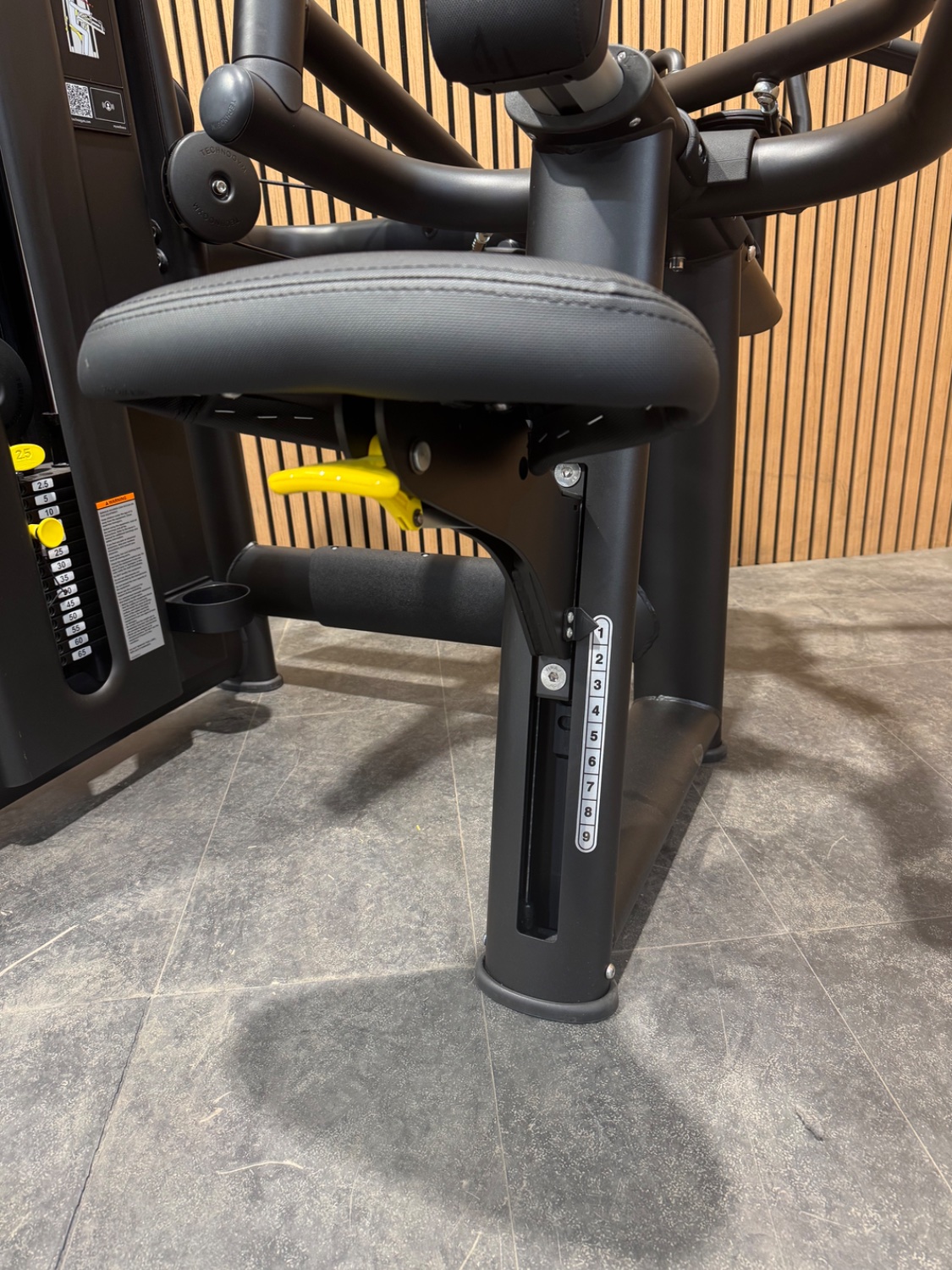 Technogym Selection 900 Upper Back (MN1P) Meteor Black - Image 5