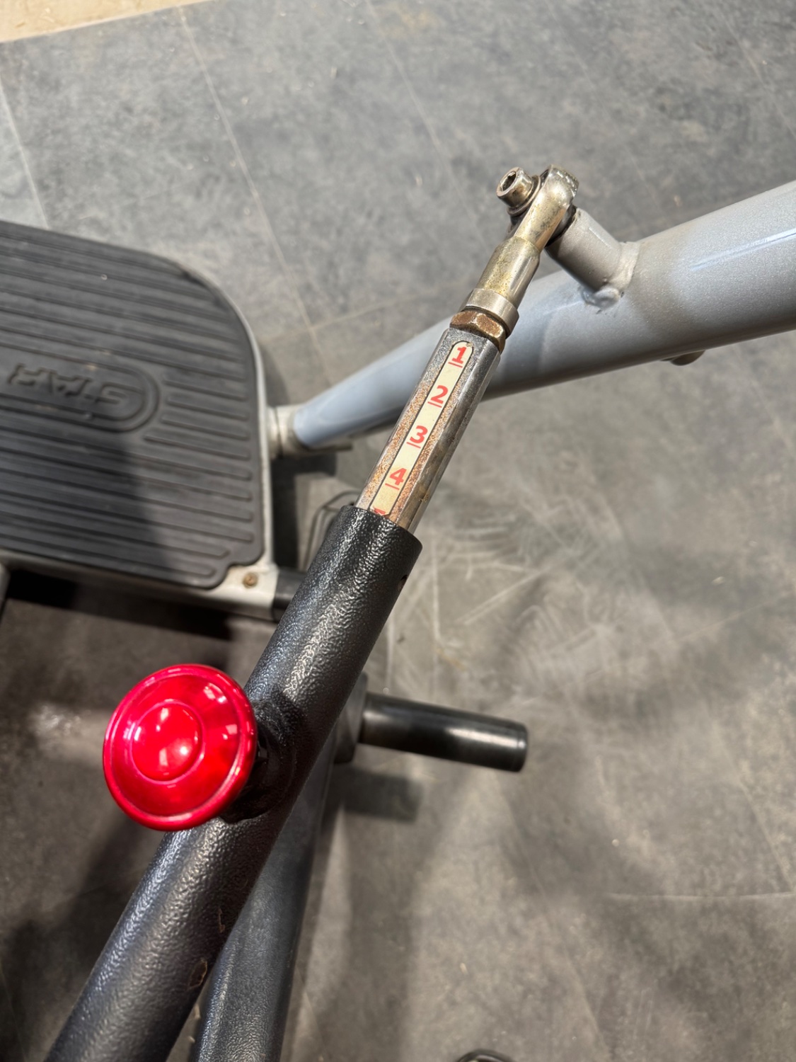 Star Trac Leverage Chest Press - Image 7