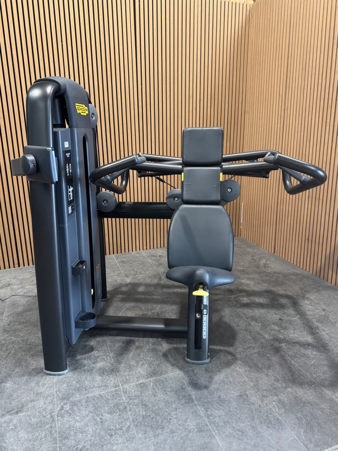 Technogym Selection Pro Shoulder Press Unity Mini (ML69U) Anthracite Black