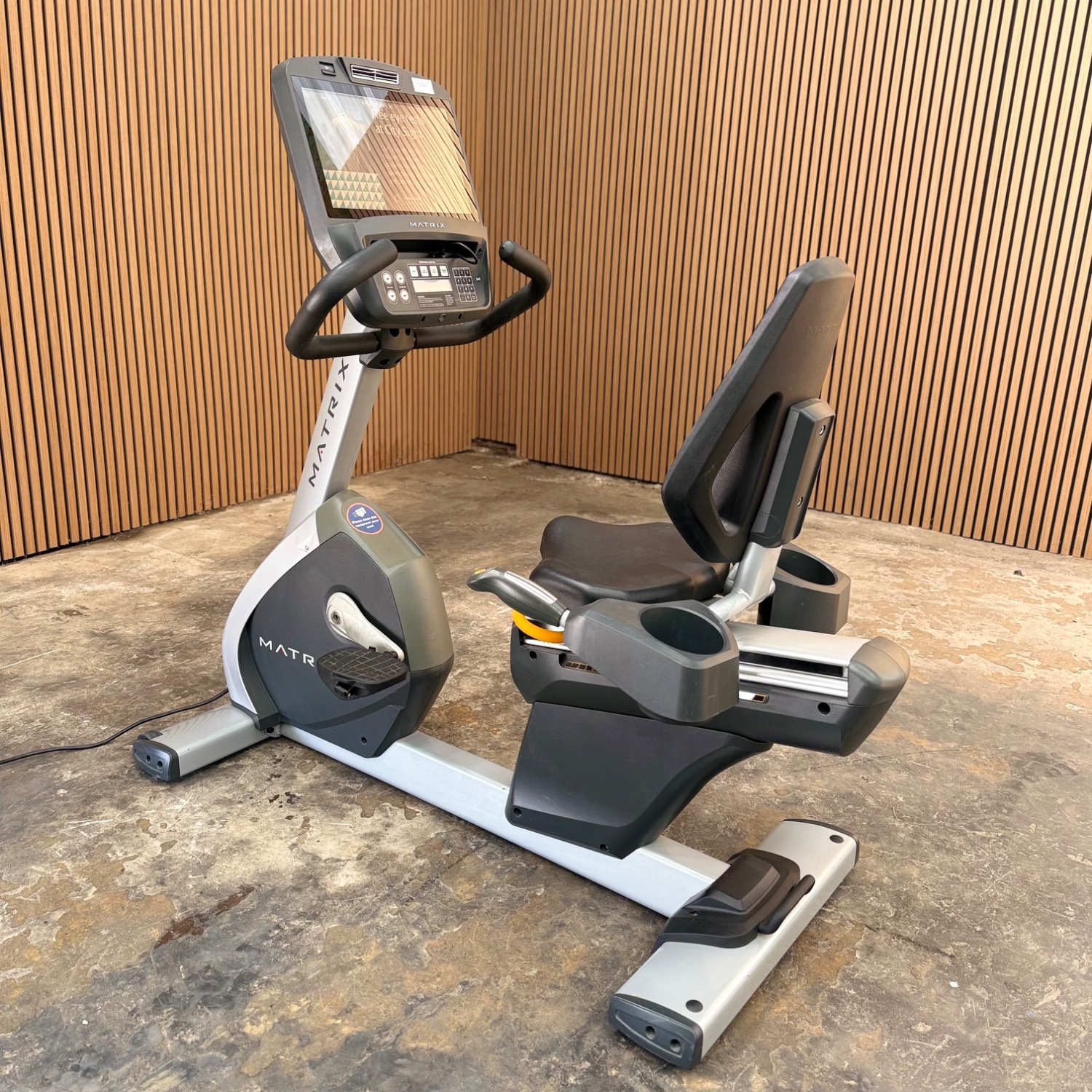 Matrix Performance R7xi Recumbent Bike