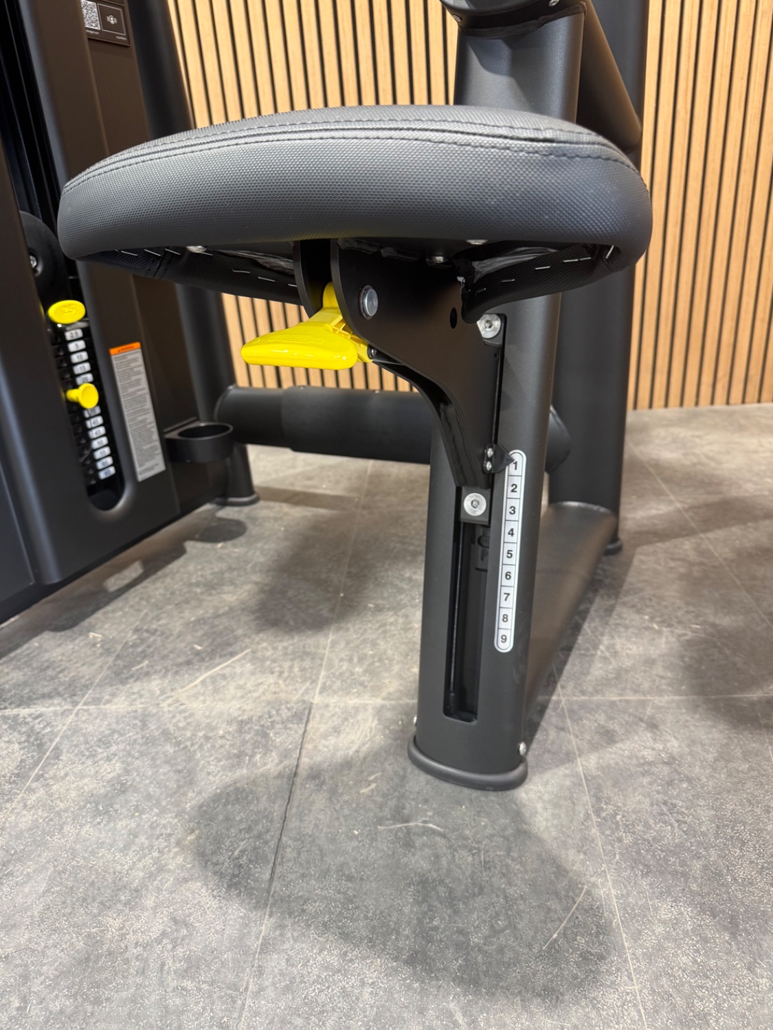 Technogym Selection 900 Reverse Fly (MNXP) Meteor Black - Image 5