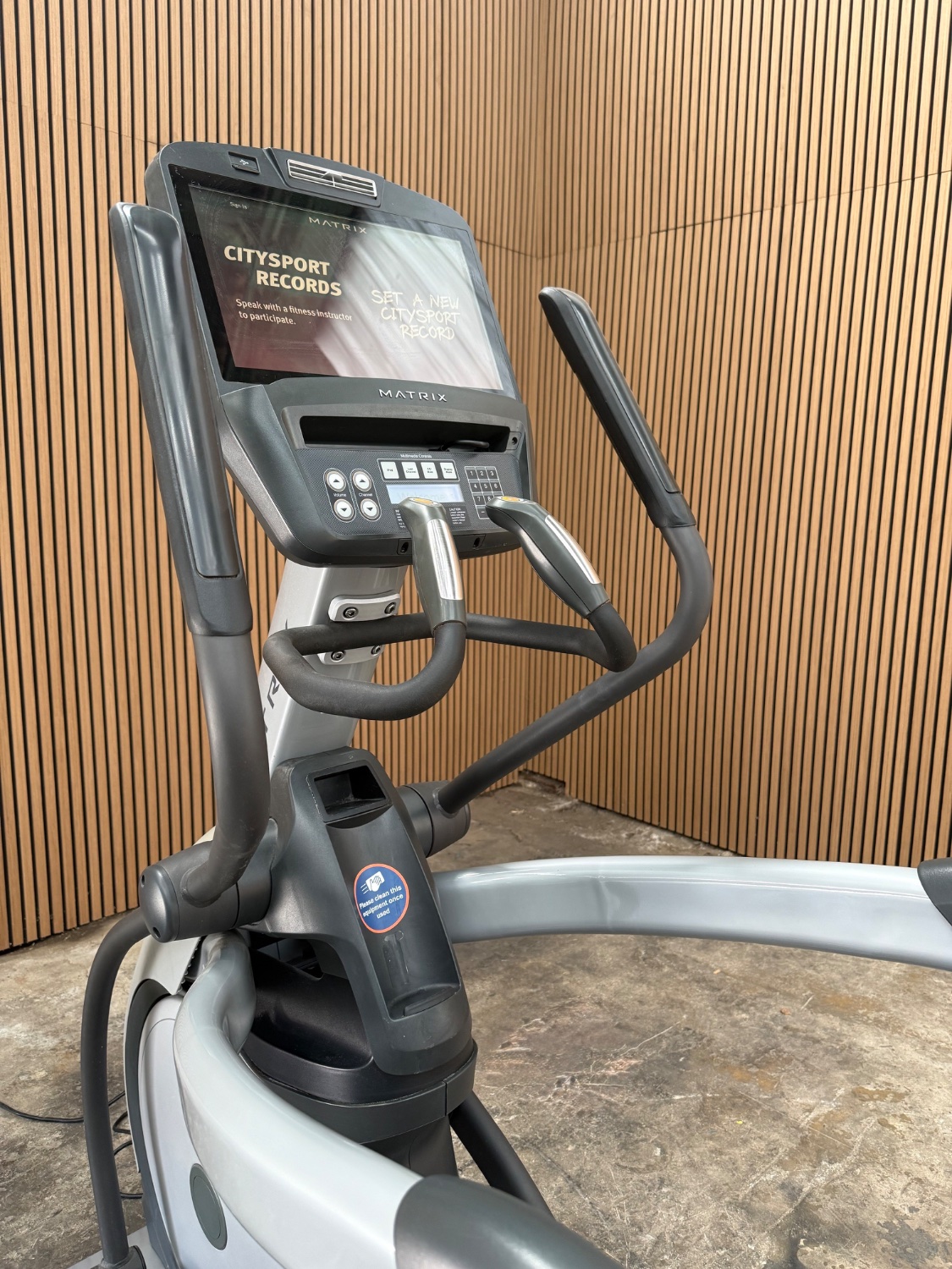 Matrix Performance E7xi Elliptical - Image 5