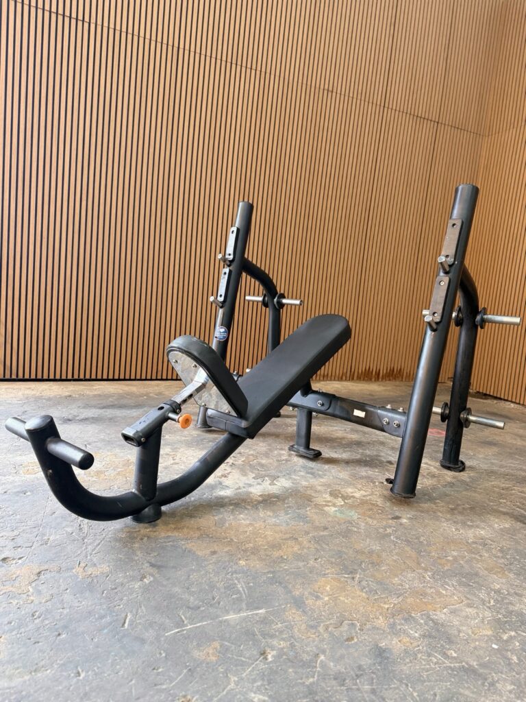 Matrix Incline Bench