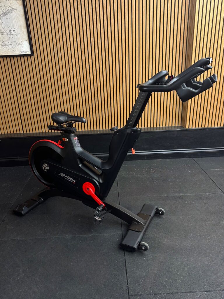 Life Fitness IC7 - Black Frame TFT2.0