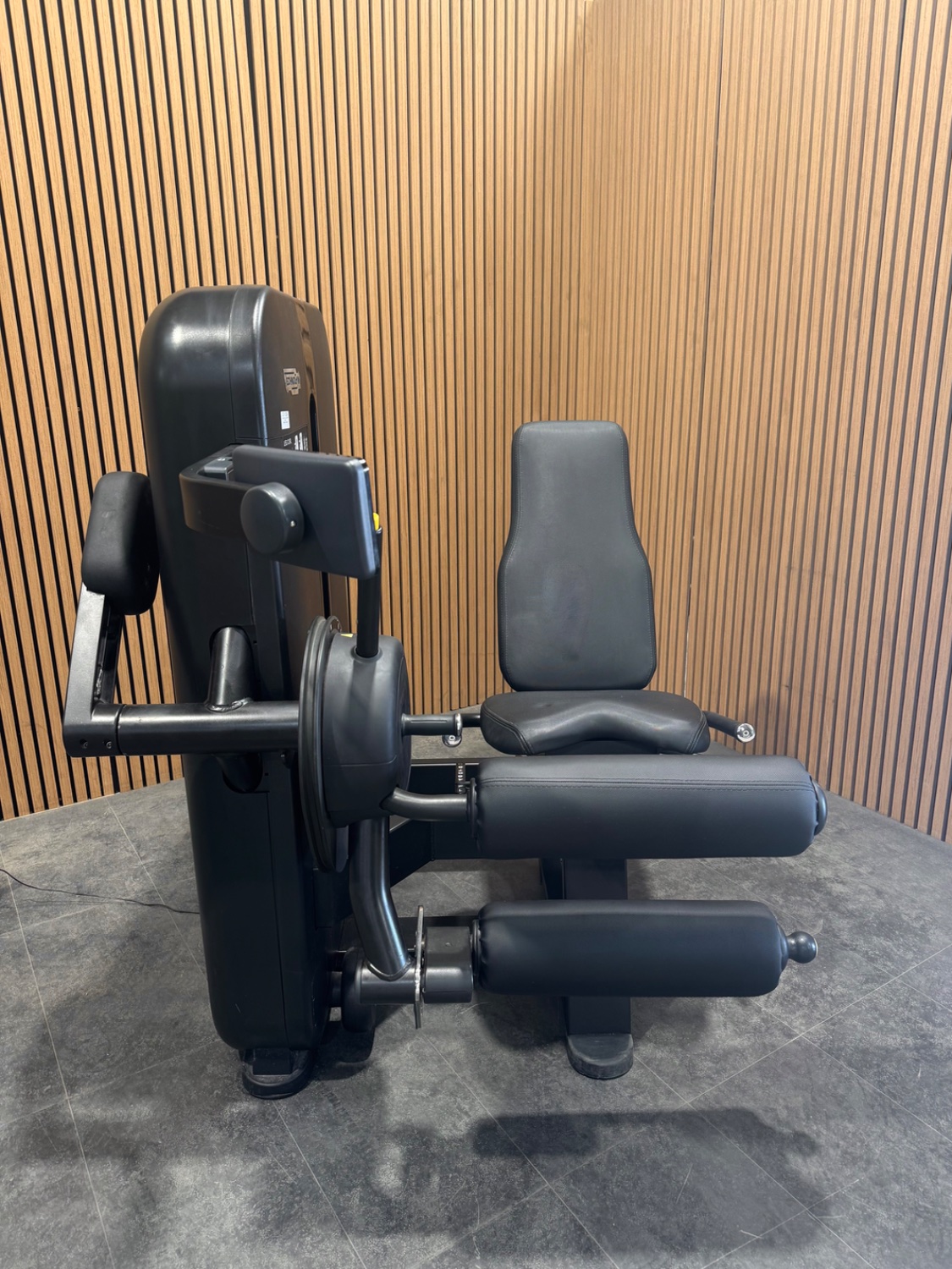 Technogym Artis Leg Curl (MK90) Black