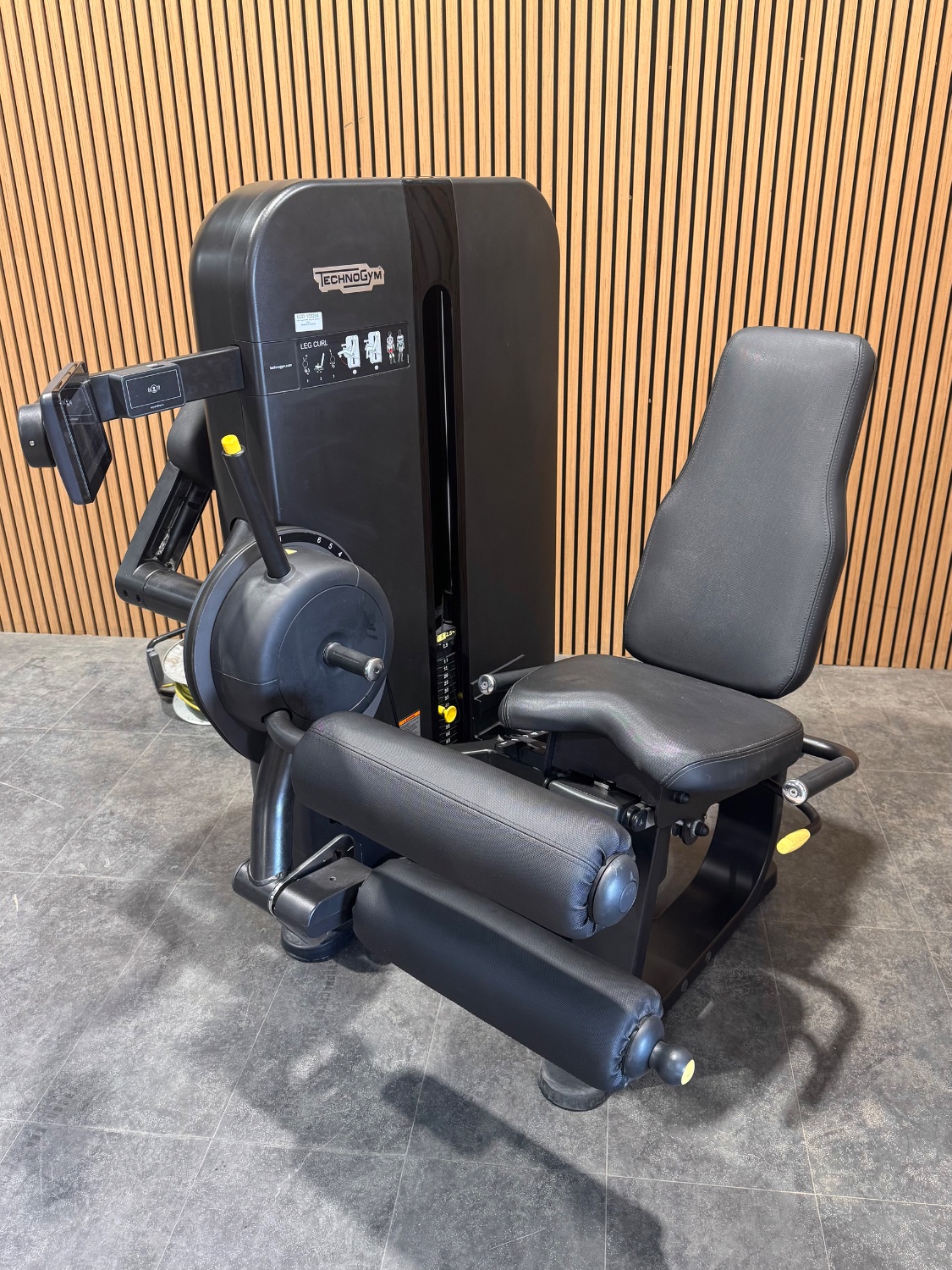 Technogym Artis Leg Curl (MK90) Black - Image 2